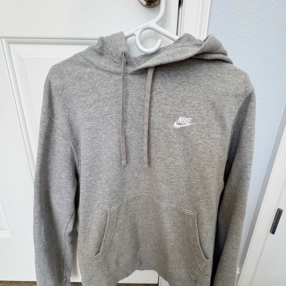 Nike Men's Heather Gray Hoodie